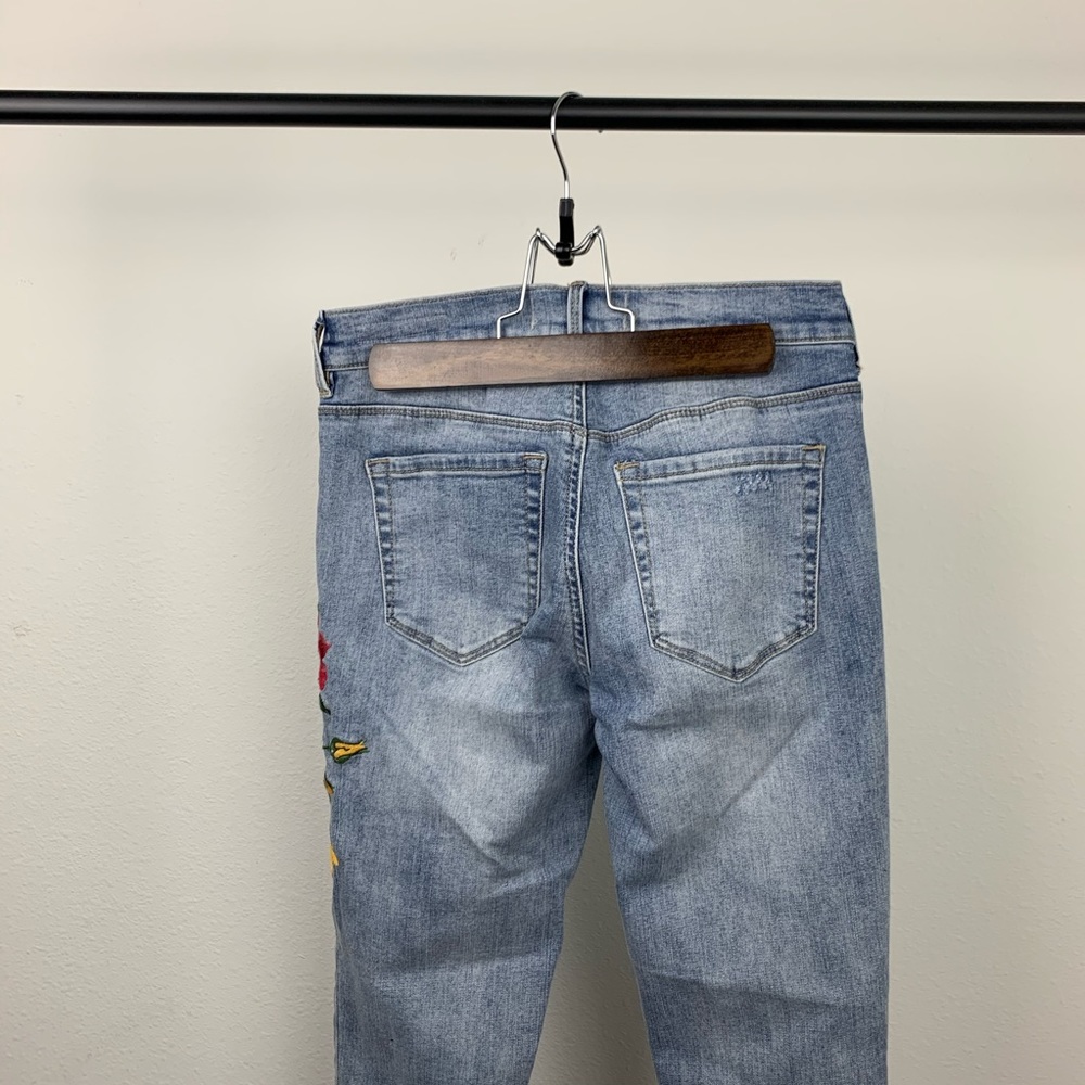 PacSun Floral Embroidered High Rise Ankle Jegging - Picture 10 of 14